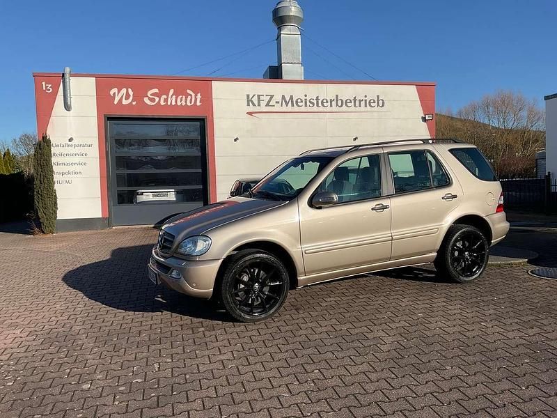 Bronze Gebraucht 2004 Mercedes ML350 SUV | 7.990 € (Etwas zu teuer) - Bild 1/4