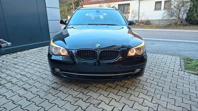 Gebraucht BMW 525 Performance 218 PS (160 kW) 2007 Schwarz Kombi