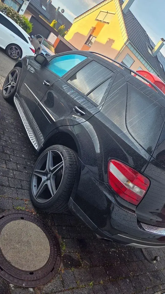Gebraucht Mercedes ML350 370 PS (272 kW) 2006 Schwarz SUV