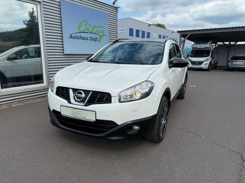 Weiß Gebraucht 2013 Nissan Qashqai +2 S SUV | 7.980 € - Bild 1/4