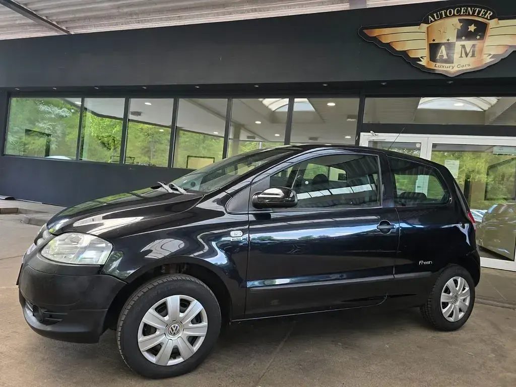 Gebraucht VW Fox 54 PS (39 kW) 2008 Schwarz Kleinwagen