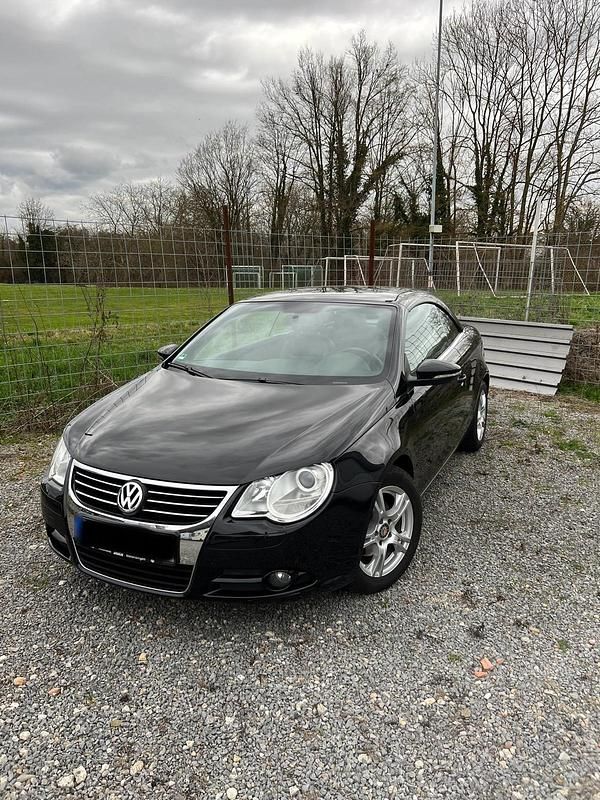 Gebraucht VW Eos 120 PS (88 kW) 2010 Schwarz Cabrio