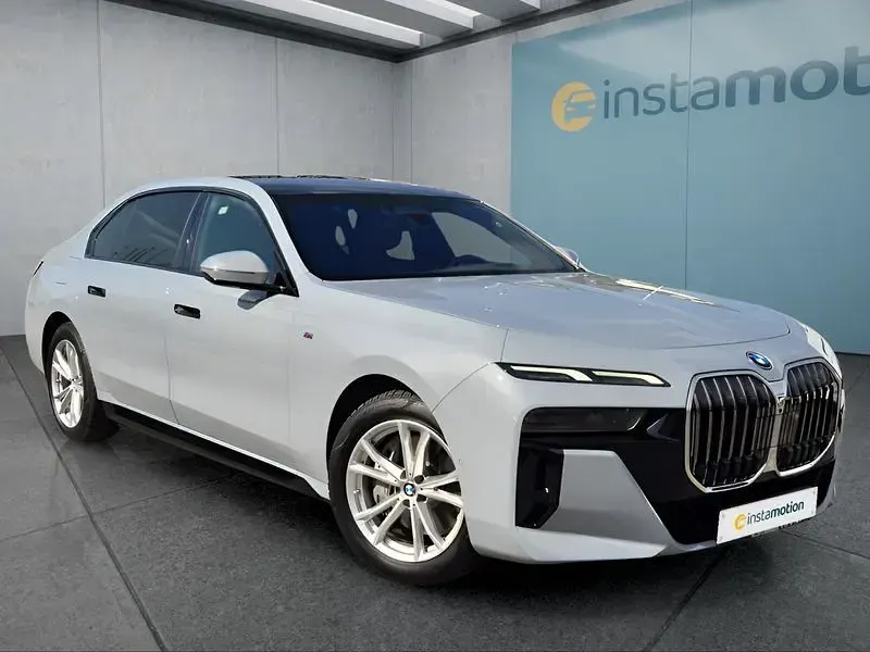 Gebraucht BMW i7 334 kW (455 PS) 2025 Grau Limousine