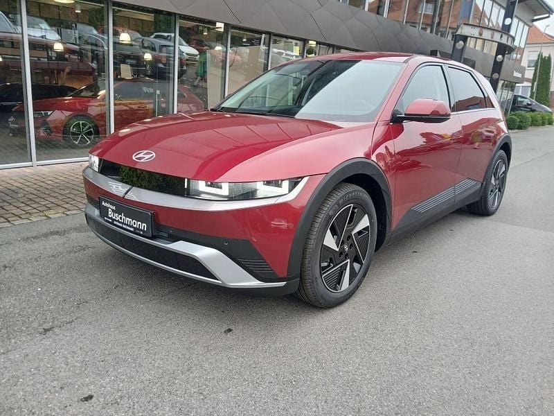 Ultimate red metallic Neu 2025 Hyundai Ioniq 5 Techniq SUV | 48.990 € (Fairer Preis) - Bild 1/4