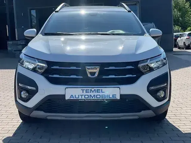 Gebraucht Dacia Jogger Comfort 110 PS (80 kW) 2022 Weiß Van / Kleinbus