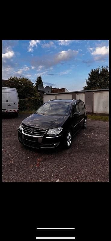 Schwarz Gebraucht 2007 VW Touran Van / Kleinbus | 2.700 € (Superpreis) - Bild 1/4