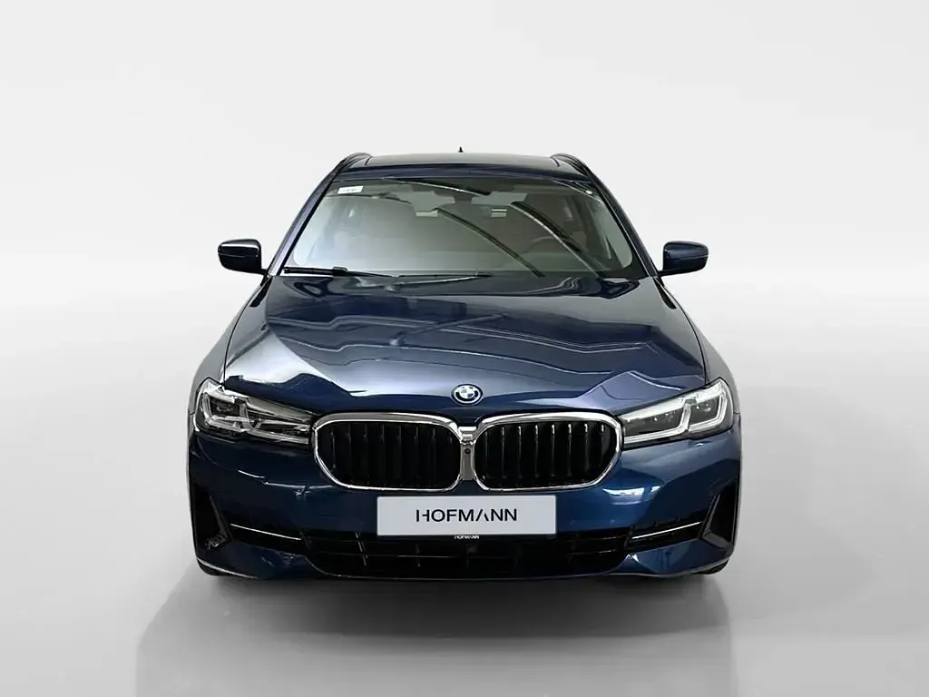 Gebraucht BMW 530e Sport Line 292 PS (214 kW) 2023 Blau Limousine