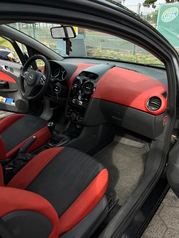 Gebraucht Opel Corsa 80 PS (58 kW) 2009 Schwarz Kleinwagen