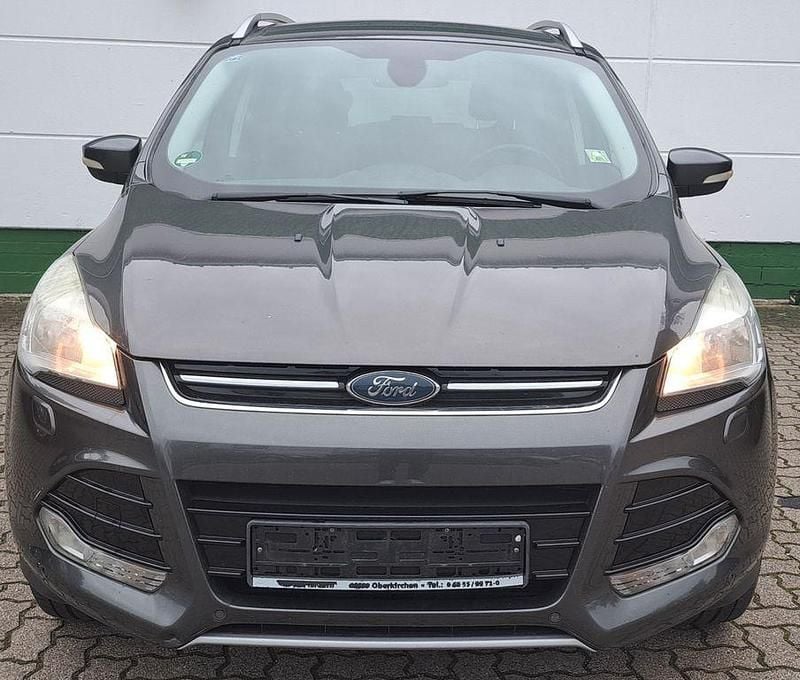 Grau Gebraucht 2015 Ford Kuga Individual SUV | 5.550 € (Superpreis) - Bild 1/4