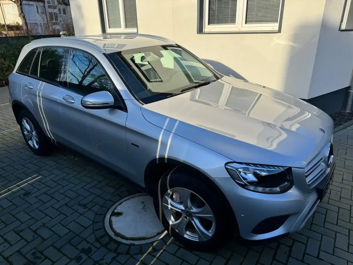 Gebraucht Mercedes GLC350 211 PS (155 kW) 2018 Silber SUV