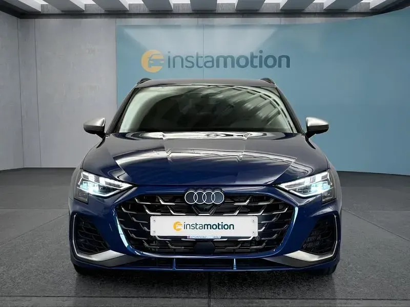 Gebraucht Audi S3 Sportback 333 PS (244 kW) 2025 Blau Kleinwagen
