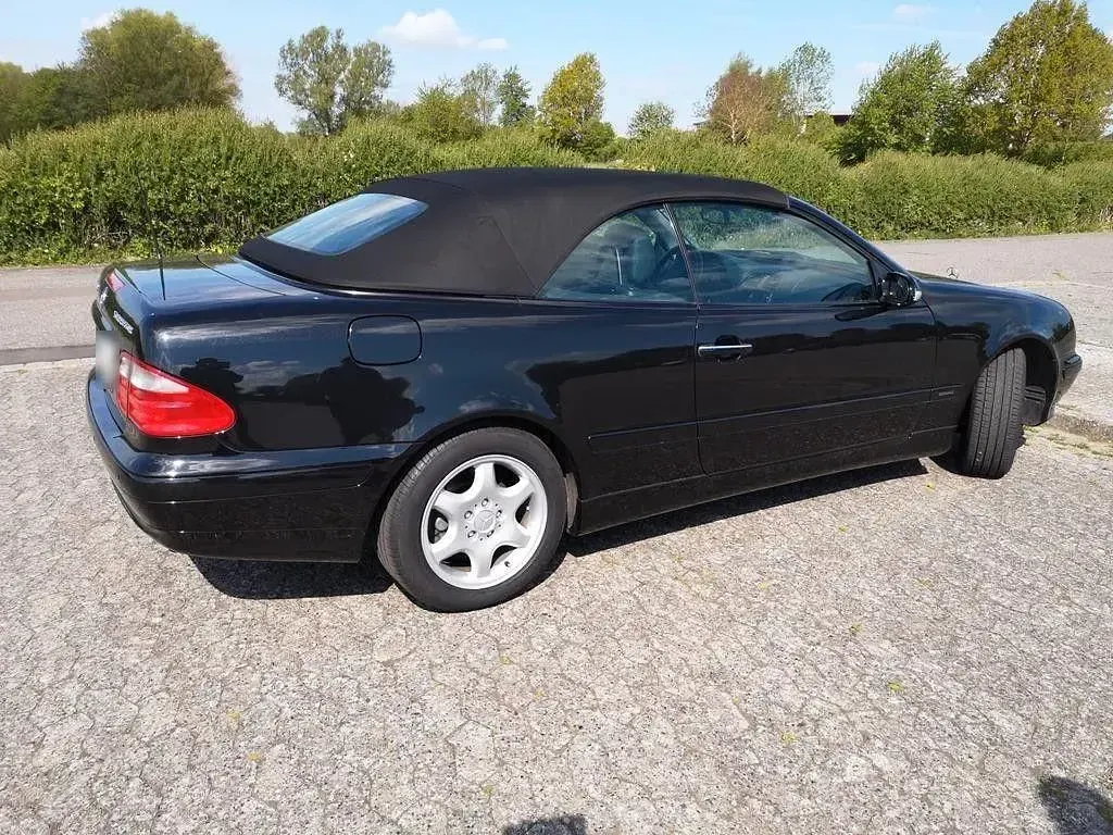 Gebraucht Mercedes CLK200 Elegance 163 PS (119 kW) 2000 Schwarz Cabrio