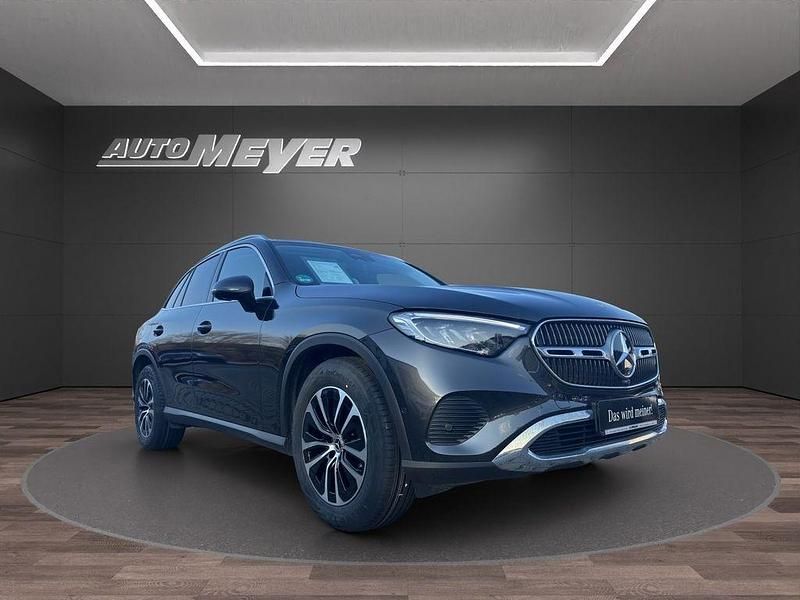 Gebraucht Mercedes GLC220 Avantgarde Edition 197 PS (144 kW) 2025 Grau SUV