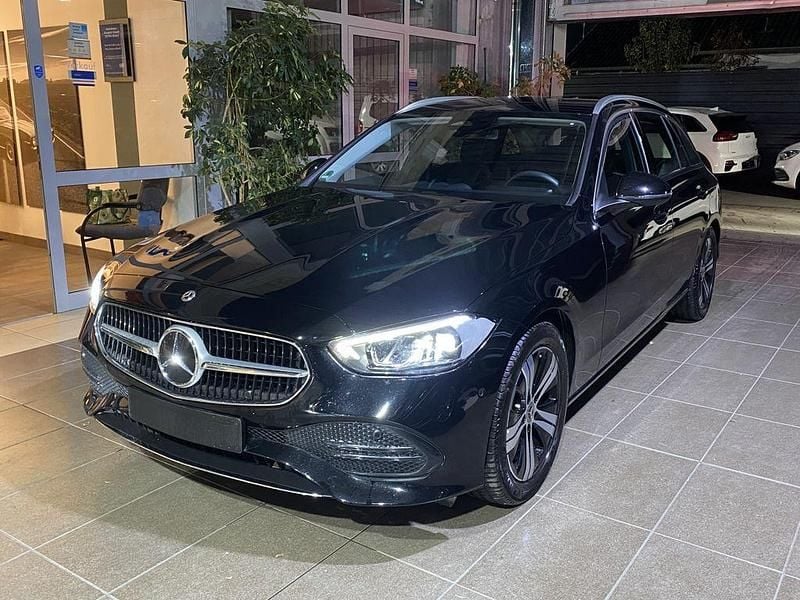 Schwarz Gebraucht 2024 Mercedes C200 Limousine | 30.000 € (Guter Preis) - Bild 1/4