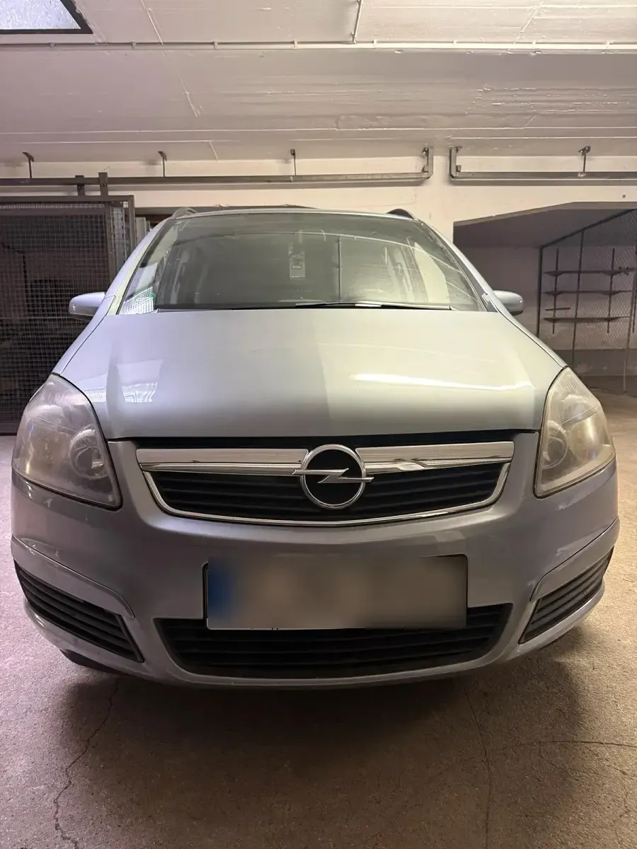 Gebraucht Opel Zafira 150 PS (110 kW) 2006 Silber Van / Kleinbus