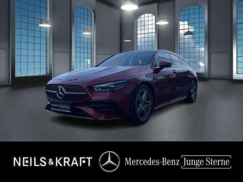 Manufaktur lack manufaktur pat Gebraucht 2024 Mercedes CLA200 AMG Kombi | 32.250 € (Fairer Preis) - Bild 1/4