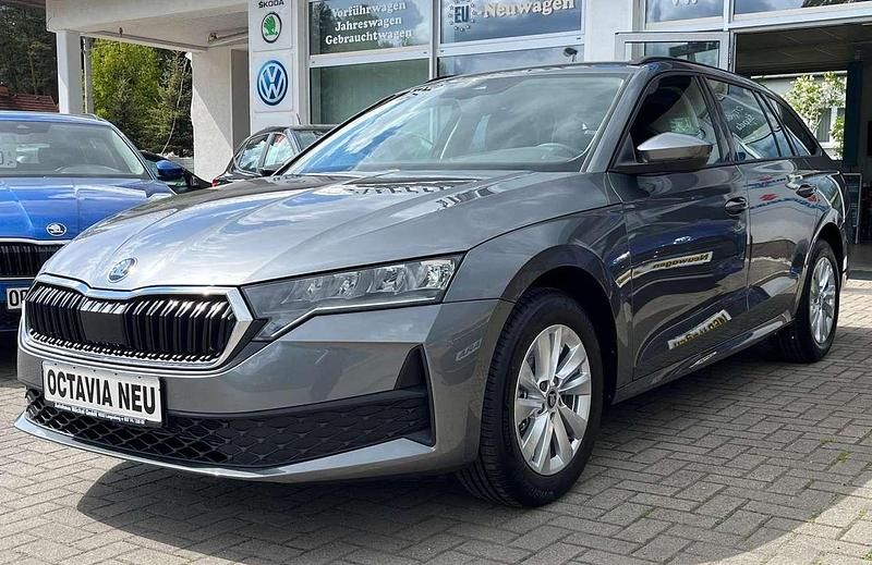 Graphitegrau Neu 2025 Skoda Octavia Essence Kombi | 25.990 € (Guter Preis) - Bild 1/4