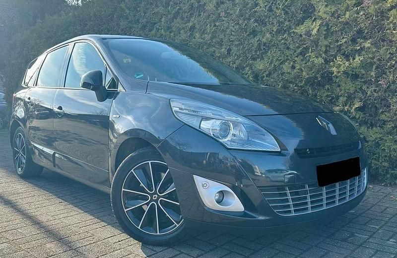 Gebraucht Renault Grand Scénic III Bose Edition 131 PS (96 kW) 2011 Schwarz Van / Kleinbus