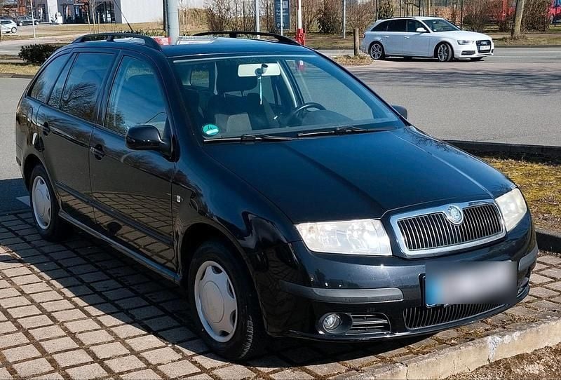 Schwarz Gebraucht 2006 Skoda Fabia Kombi | 600 € (Superpreis) - Bild 1/2