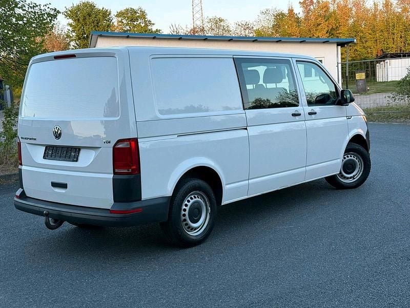 Second-hand VW Transporter 150 CP (110 kW) 2017 Alb Van