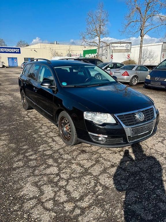 Gebraucht VW Passat Comfortline 140 PS (102 kW) 2010 Schwarz Kombi