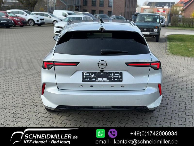 Second-hand Opel Astra 131 CP (96 kW) 2024 Argintiu Break