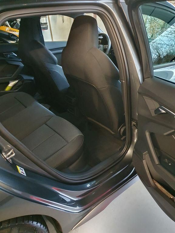 Gebraucht Audi A3 S-Line 150 PS (110 kW) 2024 Grau Limousine