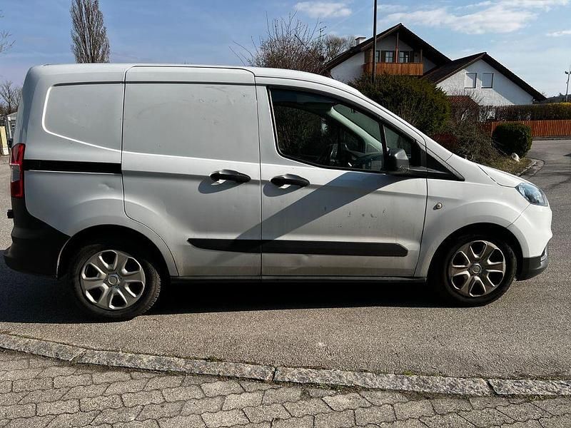 Gebraucht Ford Transit 75 PS (55 kW) 2019 Weiß SUV