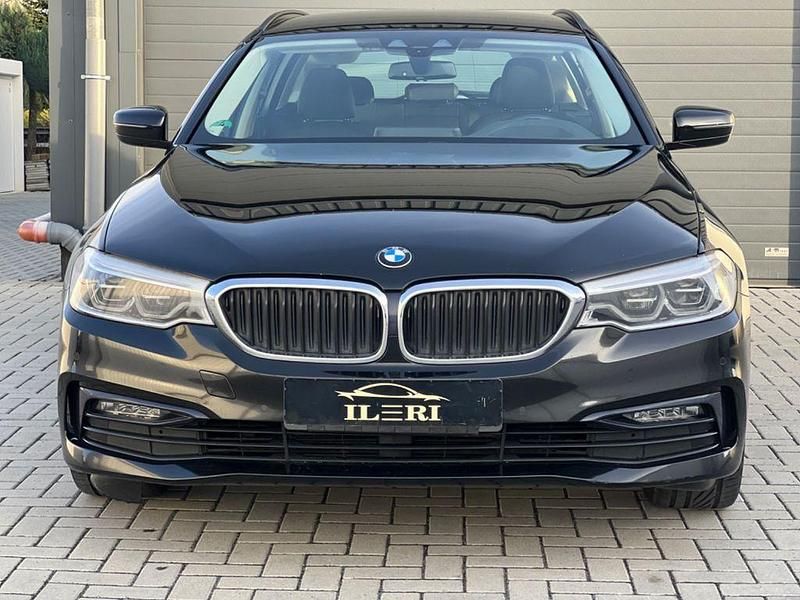 Gebraucht BMW 520 Sport Line 190 PS (139 kW) 2019 Schwarz Kombi
