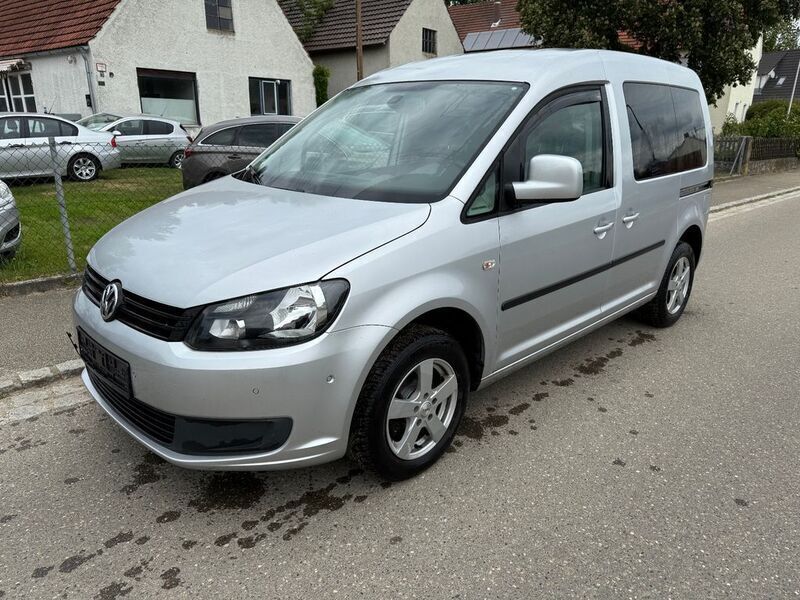 Reflexsilber metallic Gebraucht 2015 VW Caddy Van / Kleinbus | 8.000 € - Bild 1/4