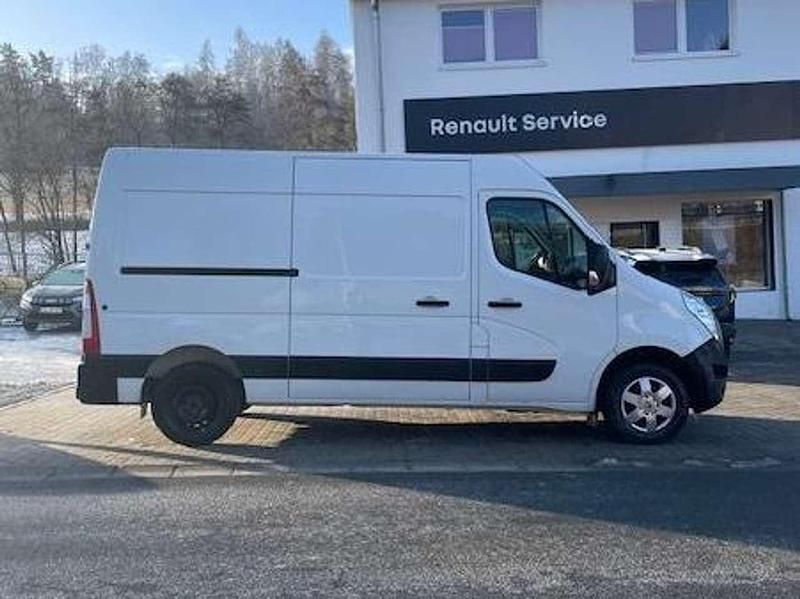 Gebraucht Renault Master 145 PS (106 kW) 2017 Gletscherweiss Van / Kleinbus