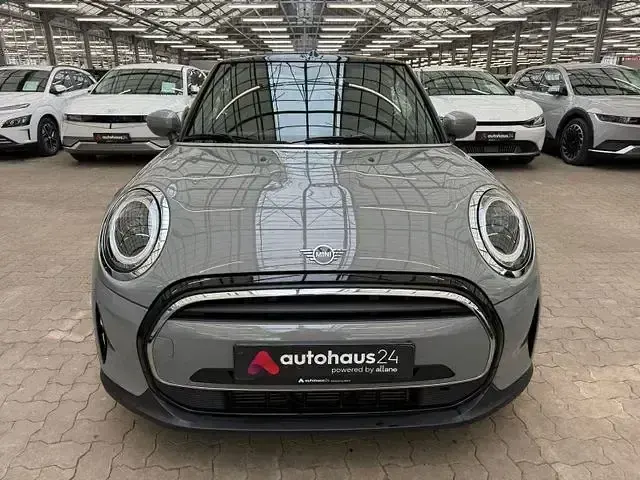 Usata Mini ONE Essential 102 CV (75 kW) 2022 Grigio Utilitaria