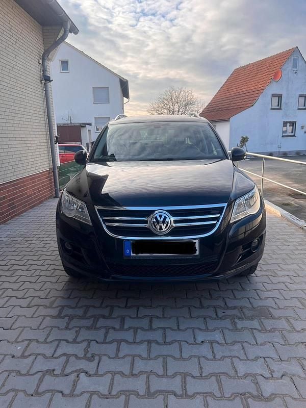 Schwarz Gebraucht 2009 VW Tiguan SUV | 7.600 € (Fairer Preis) - Bild 1/4