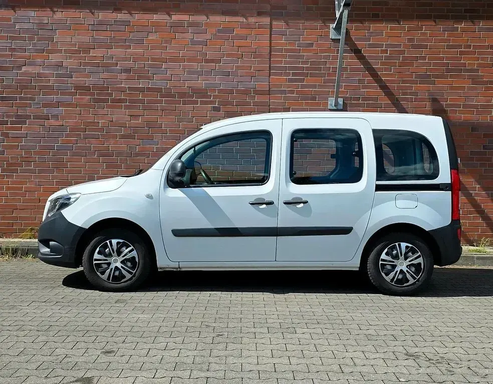 Gebraucht Mercedes Citan 112 114 PS (83 kW) 2018 Weiß Van / Kleinbus