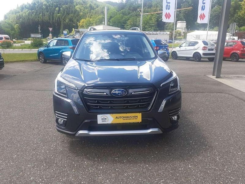 Gebraucht Subaru Forester Platinum 150 PS (110 kW) 2024 Crystal black silica SUV