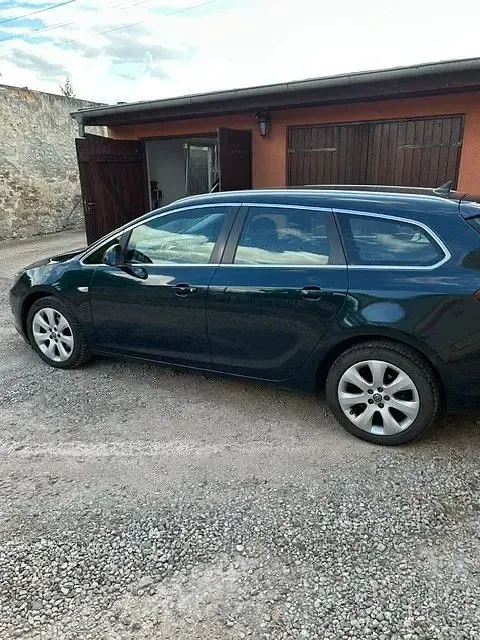 Gebraucht Opel Astra Exklusiv 140 PS (102 kW) 2014 Kombi