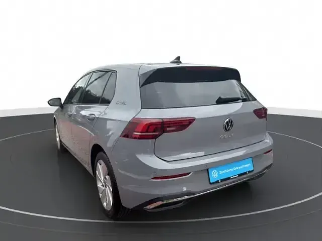 Gebraucht VW Golf VIII Goal 116 PS (85 kW) 2025 Grau Limousine
