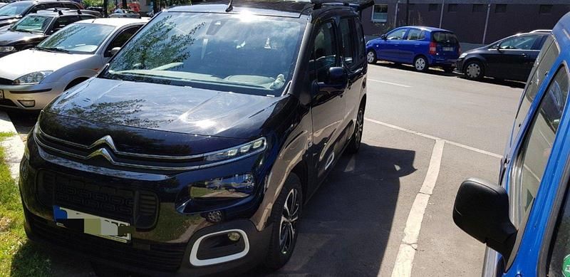 Gebraucht Citroën Berlingo Feel 131 PS (96 kW) 2018 Schwarz Van / Kleinbus