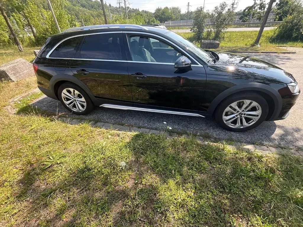 Gebraucht Audi A4 Allroad Ambiente 204 PS (150 kW) 2022 Schwarz Kombi