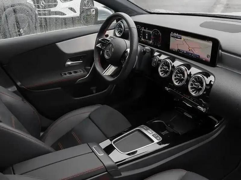 Gebraucht Mercedes A220 AMG 190 PS (139 kW) 2025 Silber plata hightech Limousine