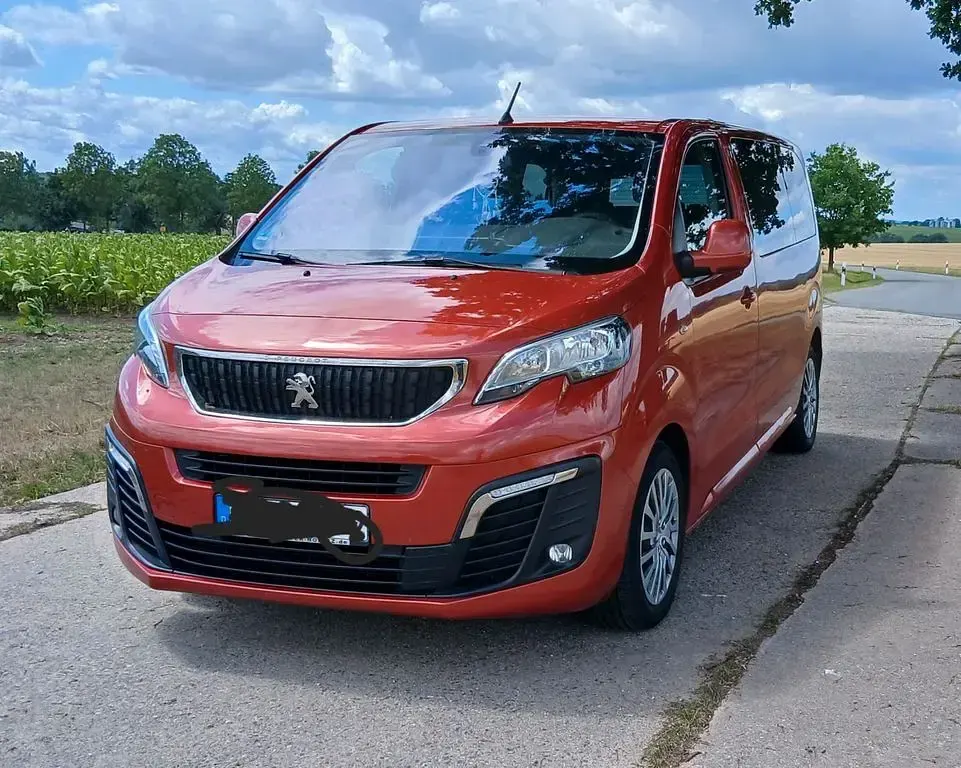 Gebraucht Peugeot Traveller Active 150 PS (110 kW) 2017 Rot Van / Kleinbus