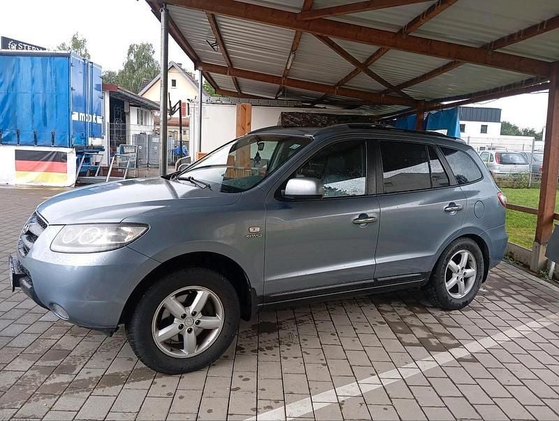 Grau Gebraucht 2006 Hyundai Santa Fe SUV | 5.500 € (Etwas zu teuer) - Bild 1/4