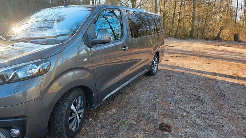 Gebraucht Toyota Proace 177 PS (130 kW) 2019 Grau Van / Kleinbus