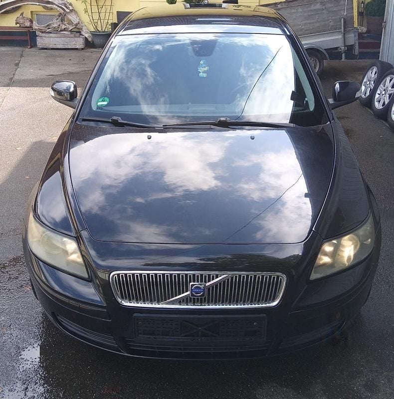 Schwarz Gebraucht 2007 Volvo V50 Kombi | 2.600 € (Guter Preis) - Bild 1/4