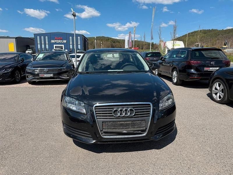 Używany Audi A3 Attraction 102 KM (75 kW) 2010 Czarny Hatchback