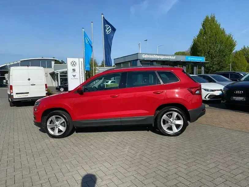 Gebraucht Skoda Karoq Ambition 150 PS (110 kW) 2020 Velvet rot SUV