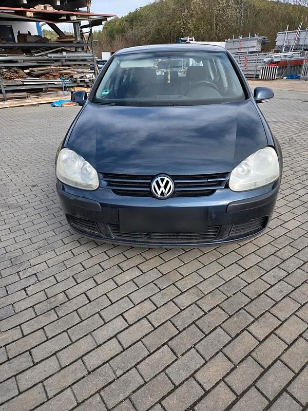 Gebraucht VW Golf IV 102 PS (75 kW) 2005 Blau Limousine