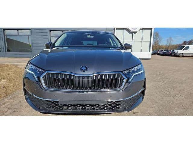 Neu Skoda Octavia Selection 150 PS (110 kW) 2025 Graphite grau metallic Kombi