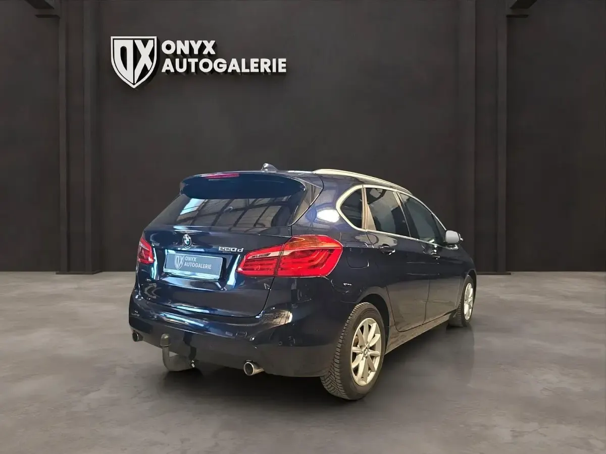 Gebraucht BMW 220 Active Tourer Basis 190 PS (139 kW) 2014 Blau Van / Kleinbus