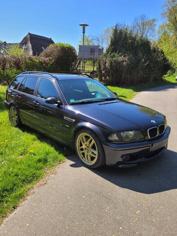 Schwarz Gebraucht 2001 BMW 330 Performance Kombi | 6.500 € (Guter Preis) - Bild 1/4